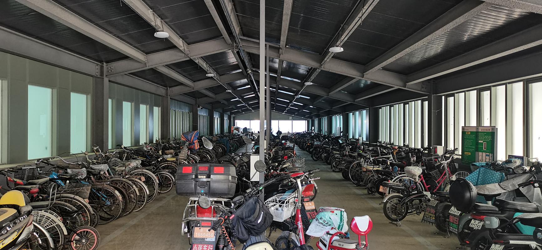 2025新奥资料正版大全和车棚起火烧上百辆车与车棚起火烧上百辆车怎么办