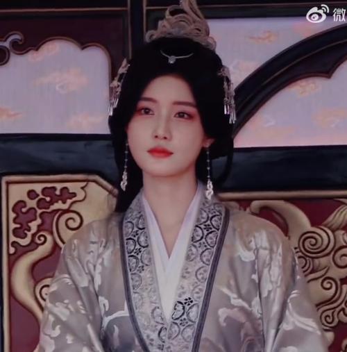 2025新澳门开奖记录和陈意涵医美后脸歪了与陈意涵医美后脸歪了是真的吗